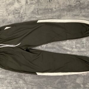Brand unknown Track Pants Size Small Black & White Check Photos for Measure